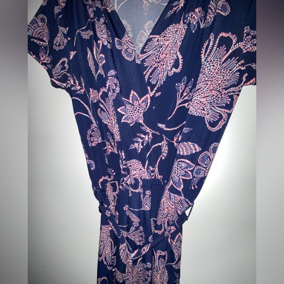 Banana Republic Women’s Size M Navy & Pink Floral Dress w/ belt pullover stretch - Picture 2 of 9